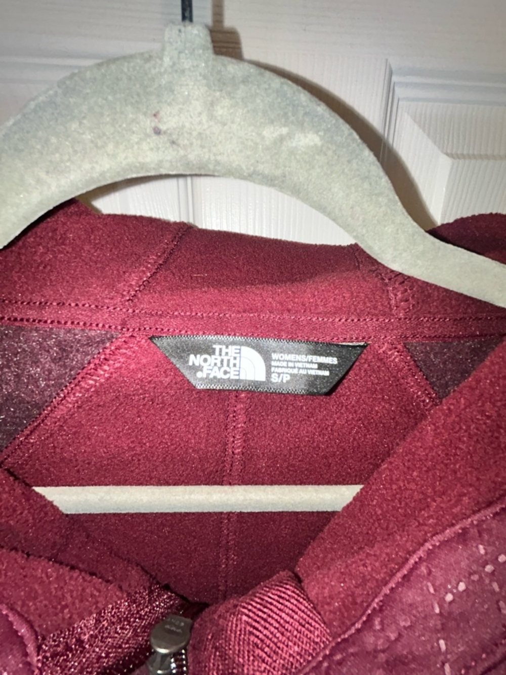 The North Face Women's Quilted Fleece Jacket - Wine - Picture 5 of 8